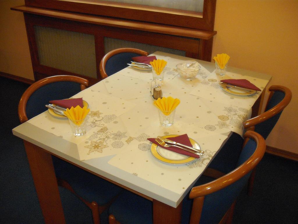 Hotel Forman Mladá Boleslav Dış mekan fotoğraf